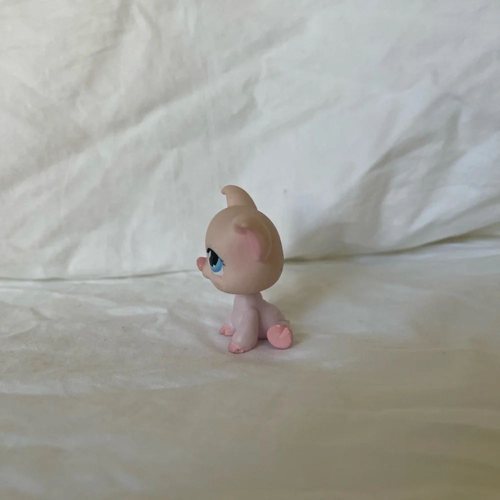 Littlest Pet Shop LPS Pink Pig Piglet 87 Blue Eyes 2006